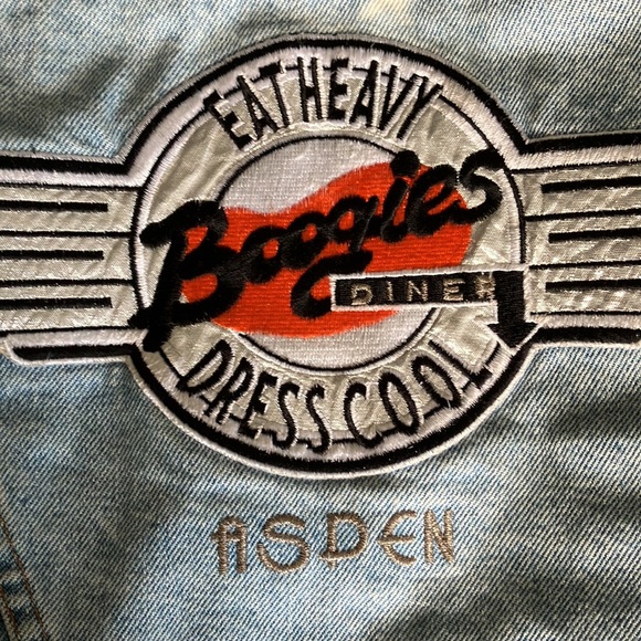 Vintage Levi’s Crop Jean Jacket - Picture 11 of 14